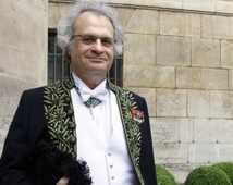 France gives top honour to Franco-Lebanese writer Maalouf France gives top honour to Franco-Lebanese writer Maalouf