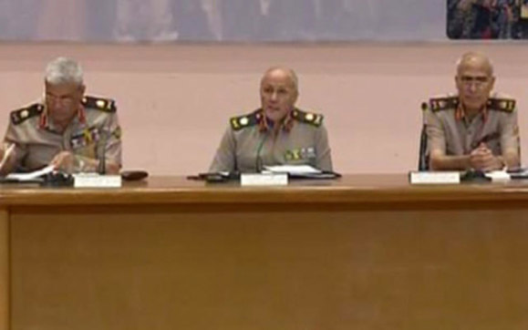 Gunmen kill 15 Egypt border guards, enter Israel Gunmen kill 15 Egypt border guards, enter Israel