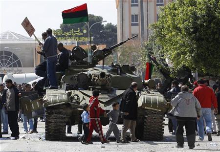 Over 100 tanks seized from pro-Kadhafi militia: ministry