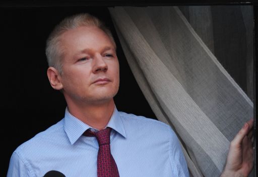 Assange reveals life inside 'space station' embassy Assange reveals life inside 'space station' embassy