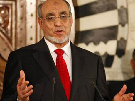 Tunisia PM pledges to 'resolve' media issues Tunisia PM pledges to 'resolve' media issues