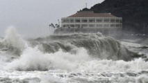 200,000 urged to flee homes amid torrential rains in Japan