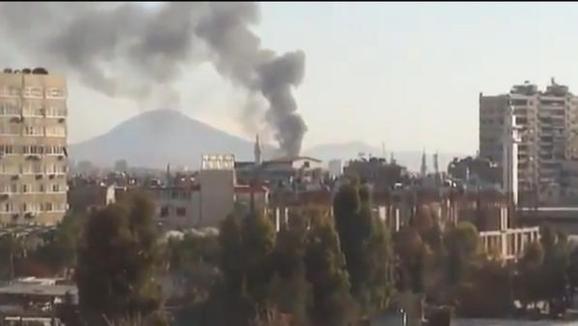 Clashes around Damascus, Internet still cut