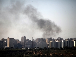 Syrian warplanes pound Damascus suburbs: watchdog