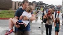 Rescuers dig for life after US tornado kills 24