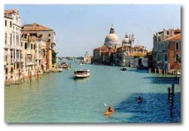 Aristocrat moans tourists threatening Florence Aristocrat moans tourists threatening Florence