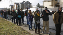 Fans line up to make history in Colorado pot shops