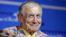 Soviet 'angry young poet' Yevtushenko hospitalised Soviet 'angry young poet' Yevtushenko hospitalised