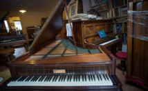Eccentric French collector turns home into piano 'orphanage' Eccentric French collector turns home into piano 'orphanage'