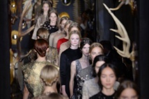 An inviting hand: Calligrapher to the fashion world An inviting hand: Calligrapher to the fashion world