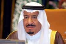Saudi seeks to minimise domestic impact of oil fall: king