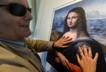 Spanish museums invite blind to touch masterpieces