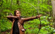 'Hunger Games' should give teens hope for 'decent future': Sutherland
