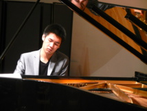 Pianist Tao on quest to revive concert experience