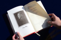 Angst as first 'Mein Kampf' reprints hit German bookstores Angst as first 'Mein Kampf' reprints hit German bookstores