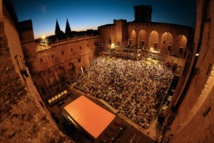 Avignon festival dramas warn of Europe's far-right lurch Avignon festival dramas warn of Europe's far-right lurch