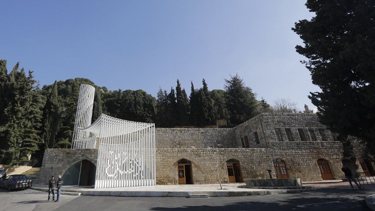 In Lebanon, an avant-garde mosque to preach coexistence In Lebanon, an avant-garde mosque to preach coexistence