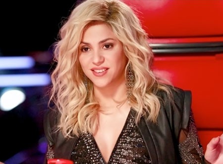 Shakira plans new album this month