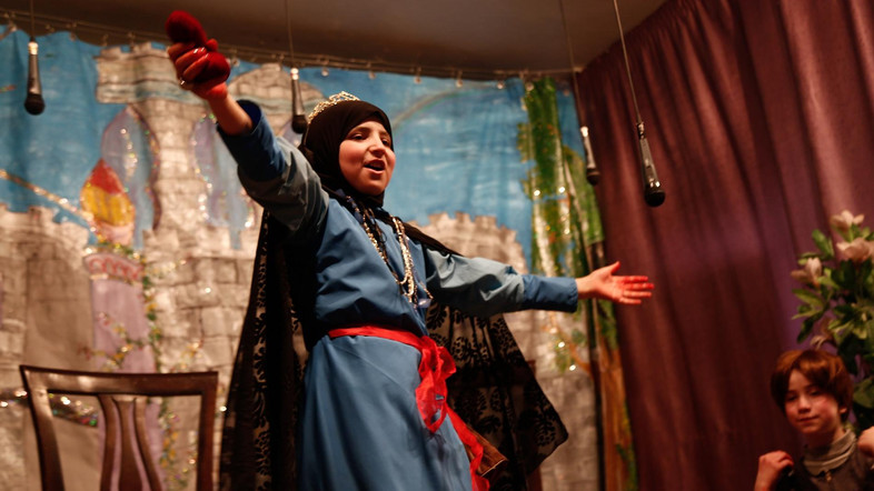 Syria girls escape nightmare of war with Snow White fable