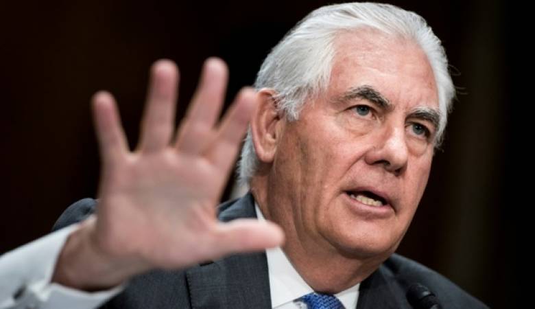 Tillerson looks to defuse Qatar crisis on Gulf tour