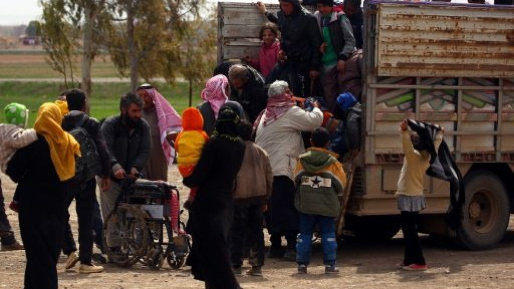 UN: Residents of IS-held al-Raqqa need to be evacuated