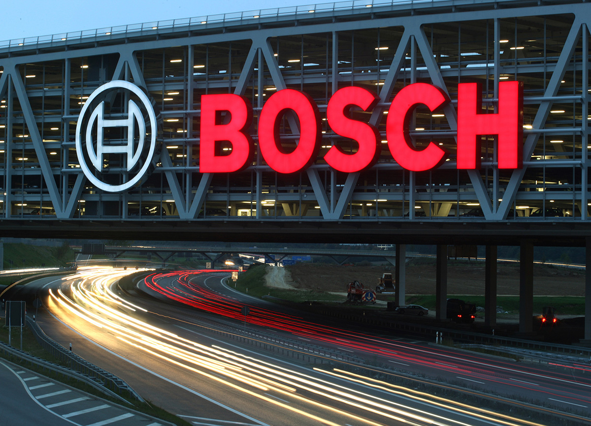 Bosch must face US auto dealers' case in VW emissions scandal