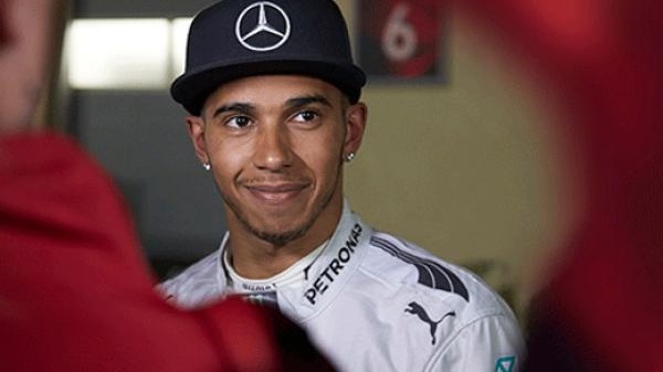 Hamilton fastest in first Australian Grand Prix practice