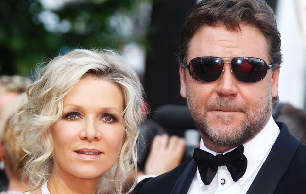 Russell Crowe to hold 'divorce auction' in Sydney Russell Crowe to hold 'divorce auction' in Sydney