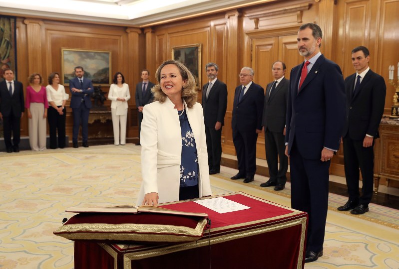 Spain's first woman-majority cabinet takes oath of office