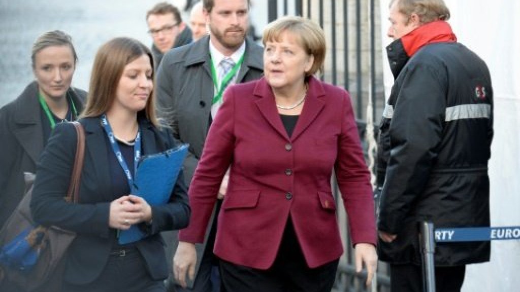 Macron and Merkel close ranks in Marseille ahead of migration summit