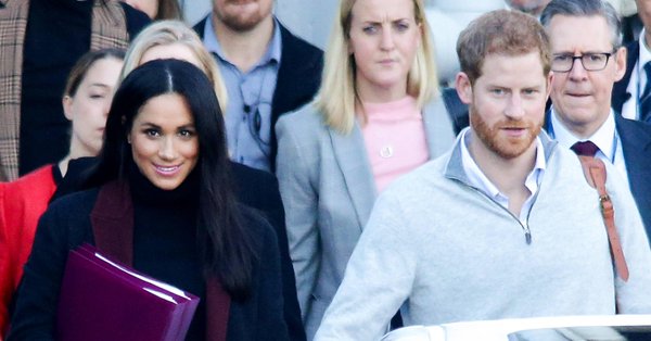 Meghan makes first midday outfit change as royals thrill Melbourne Meghan makes first midday outfit change as royals thrill Melbourne