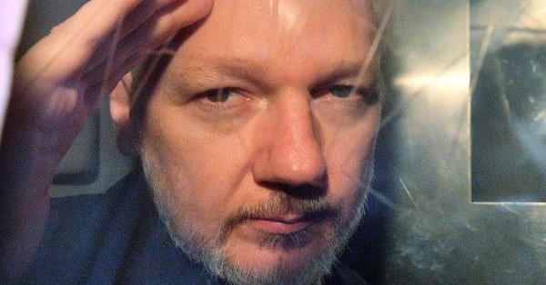 Sweden to hold detention hearing for Assange on rape allegation
