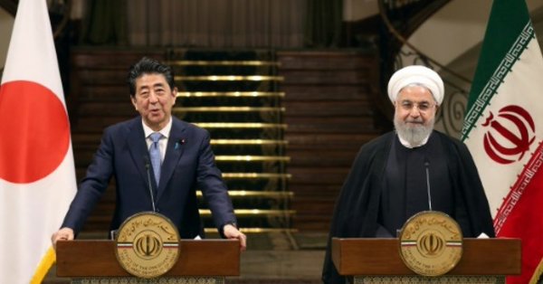 Report: Japan's Abe asks Iran to free US detainees at Trump's request