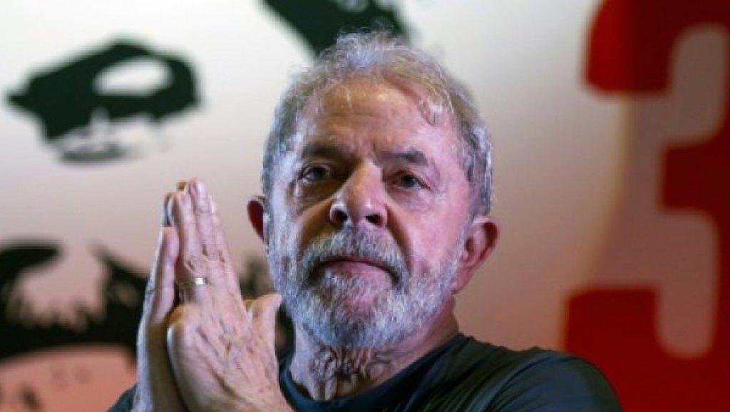 Top Brazilian court rejects Lula's request for release from prison