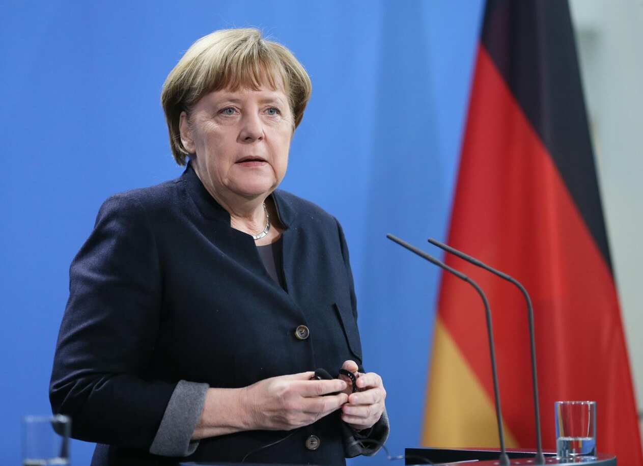 Merkel urges Europe to defend human rights on Berlin Wall anniversary