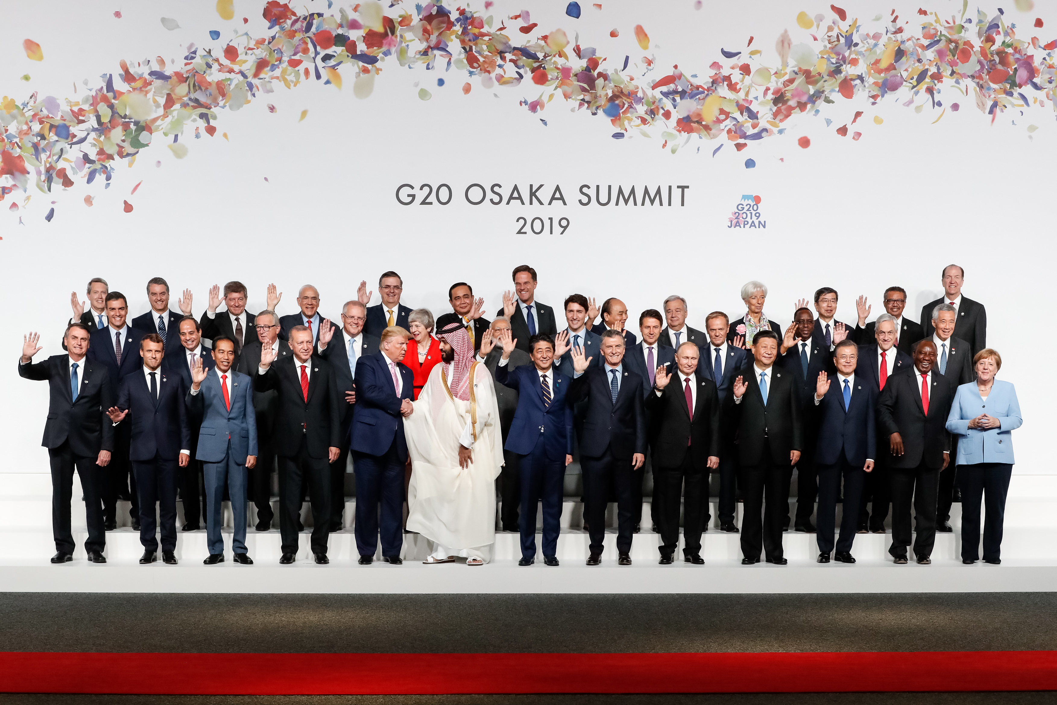 G20 leaders to inject 5 trillion dollars into global economy   G20 leaders to inject 5 trillion dollars into global economy