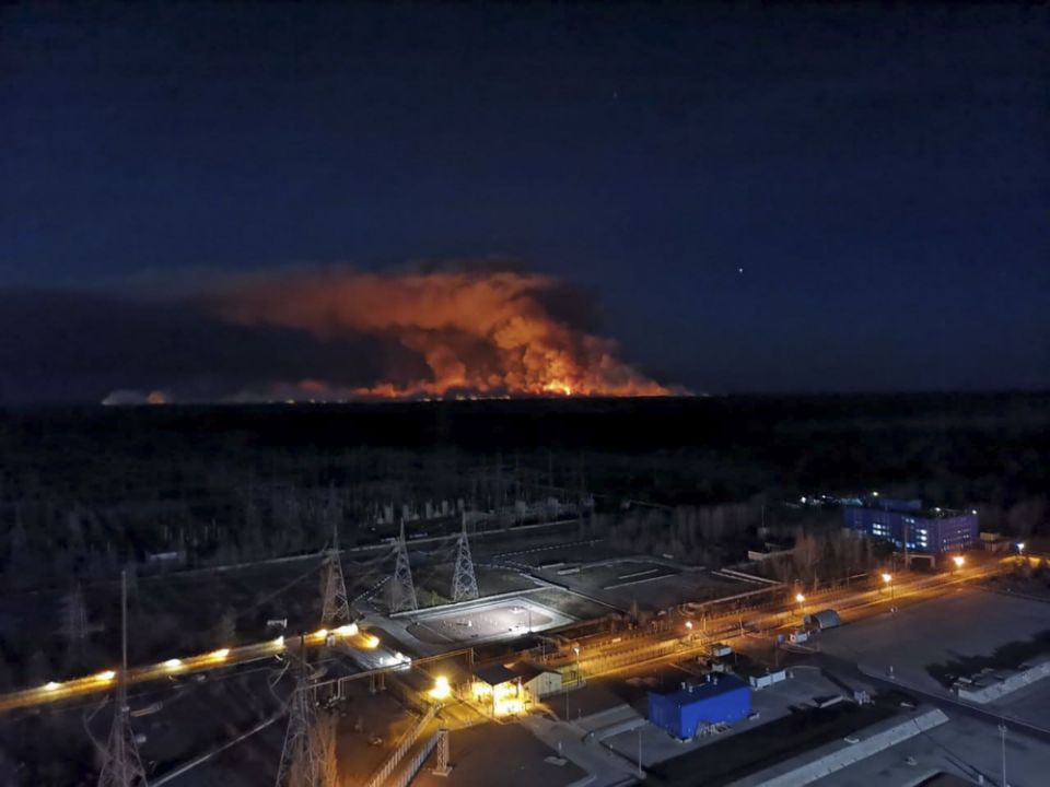 Chernobyl forest fires persist despite efforts of 1,300 firefighters