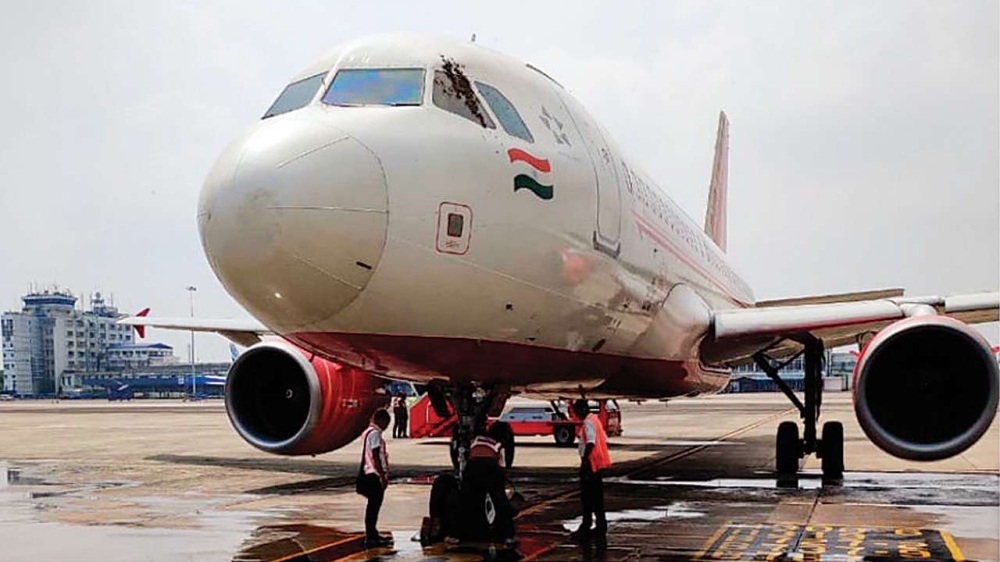 Chaos at Indian airports as country resumes domestic air travel