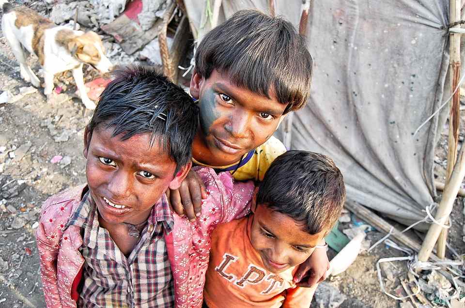 Antibody study suggests many Mumbai slum dwellers had coronavirus