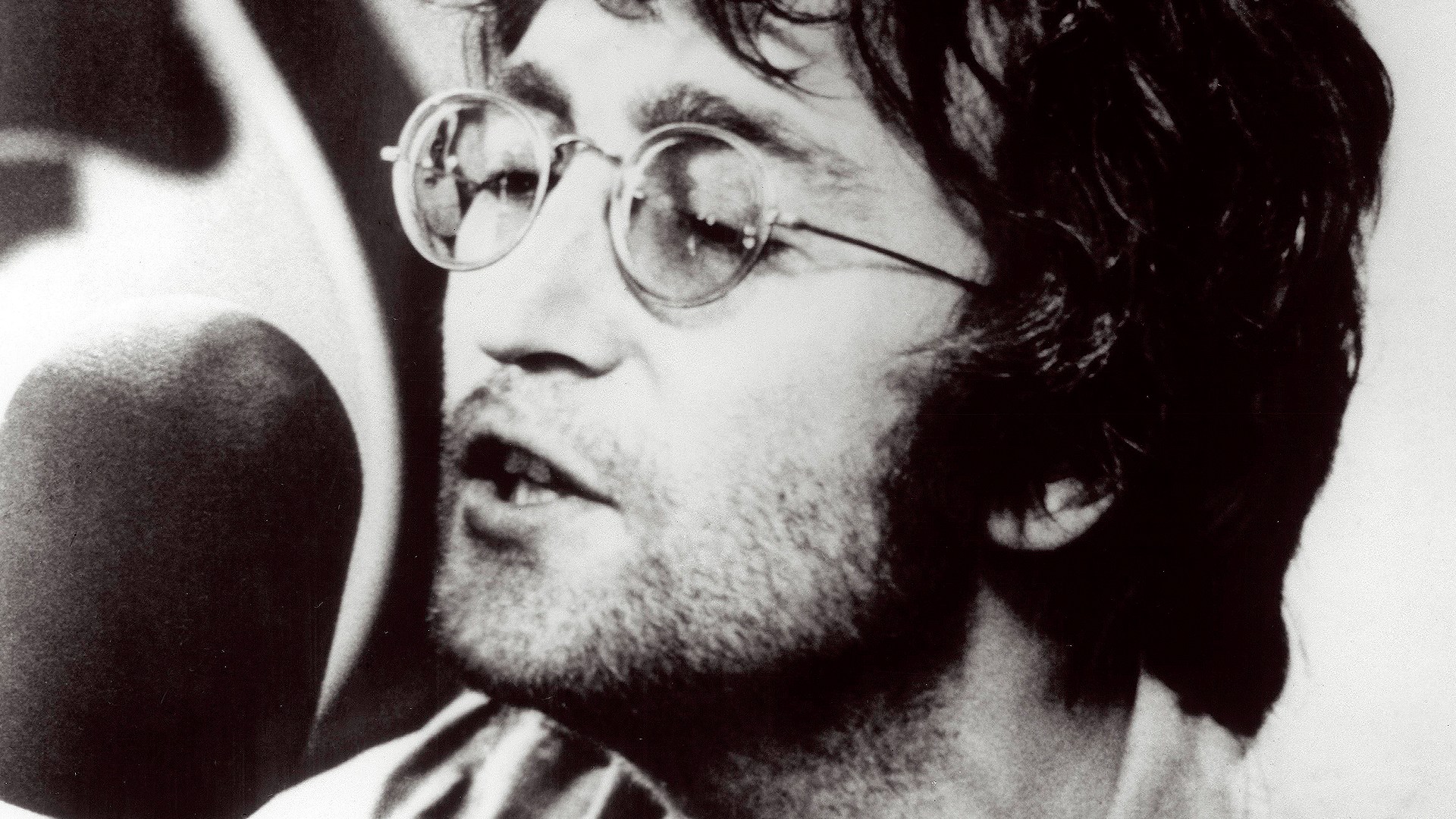 Lennon's schoolyard mischief revealed by auctioned files
