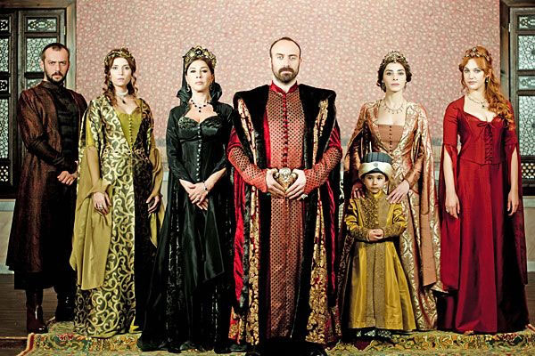 Suleiman the Magnificent reconquers Arab world, Balkans