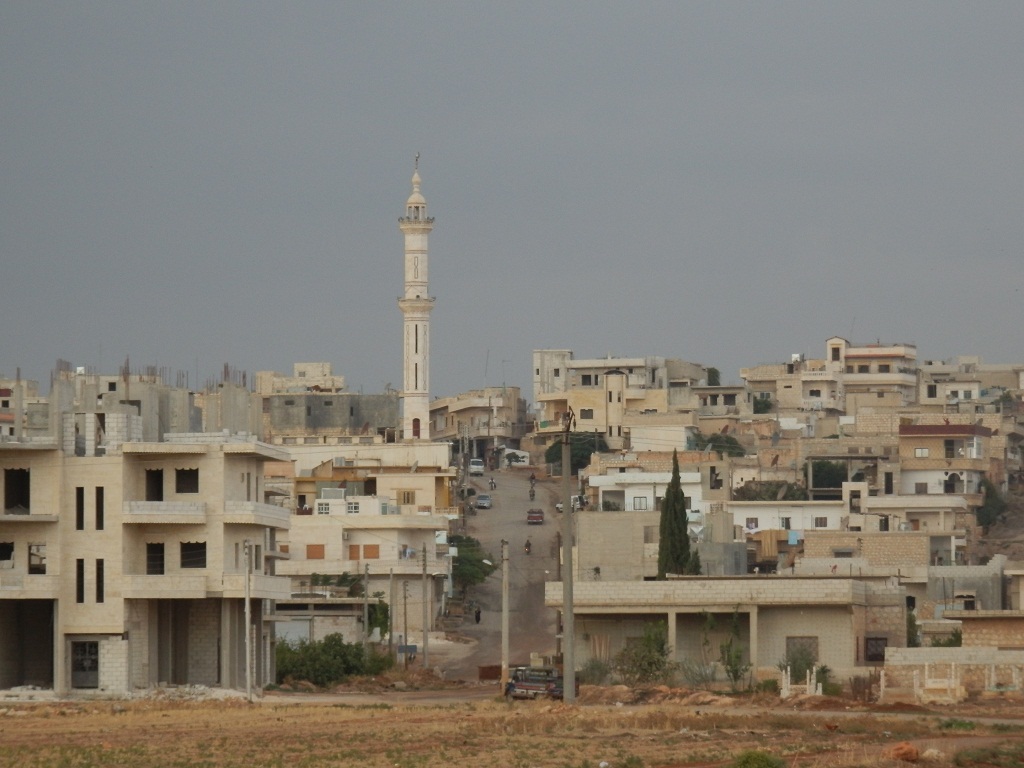 New air strikes on Syria's Aleppo kill dozens
