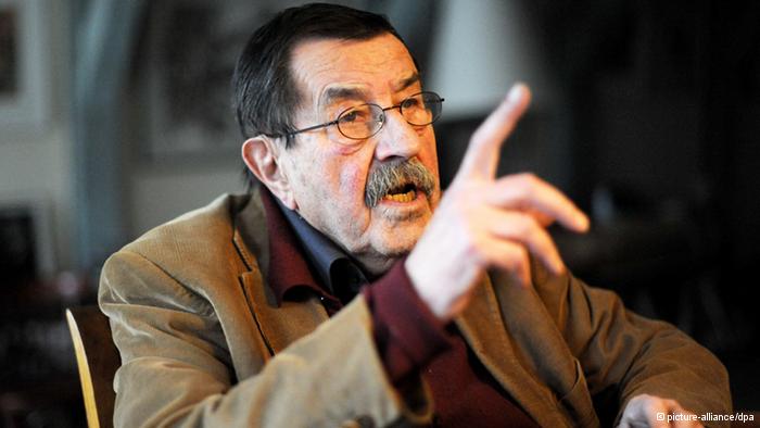 Gunter Grass hangs up novelist pen