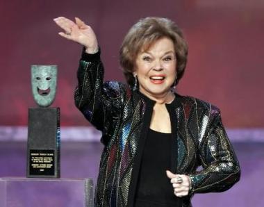 Child star icon turned diplomat Shirley Temple dead at 85