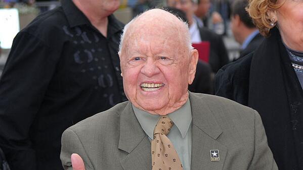 Mickey Rooney's family buries hatchet in funeral row