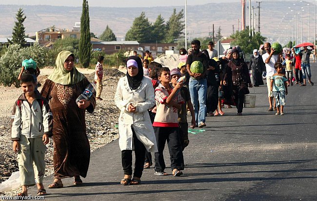 Syrian refugees arrive in new Jordan camp