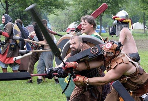 Fantasy fighting takes modern-day US gladiators back in time Fantasy fighting takes modern-day US gladiators back in time