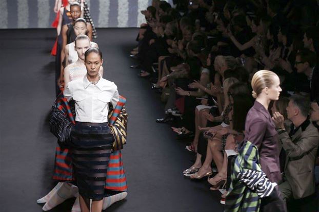 Paris fashion takes flight with Christian Dior