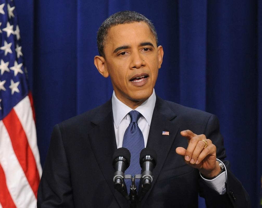 Obama vows to save Iraqis stranded on mountain