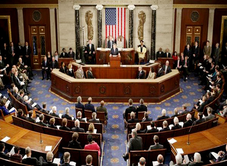 Obama tells lawmakers Iraq strikes in US interest